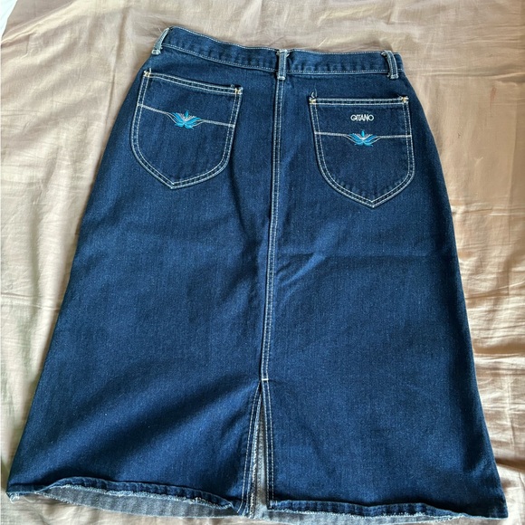 Gitano. Vintage 1980s denim skirt. Midi length. Fits like a medium. - Picture 2 of 2